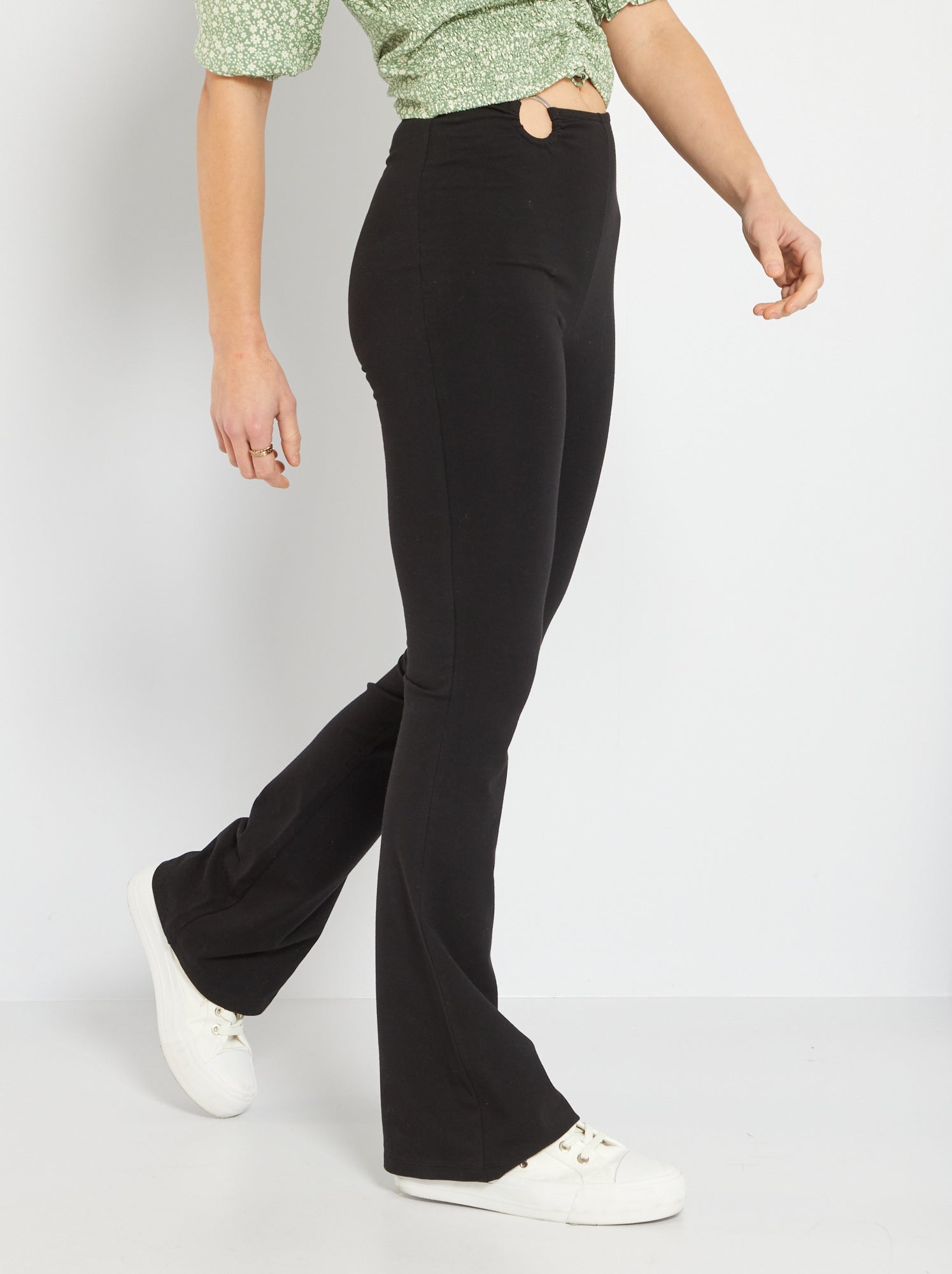zwarte-flared-broek-927hqh-1.jpg